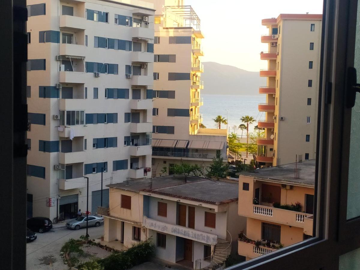 Lungomare Beach Apartments Vlorë Esterno foto
